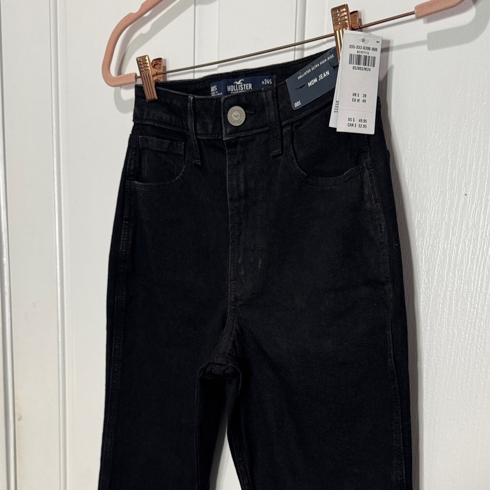 Hollister Women's high rise Black Jeans